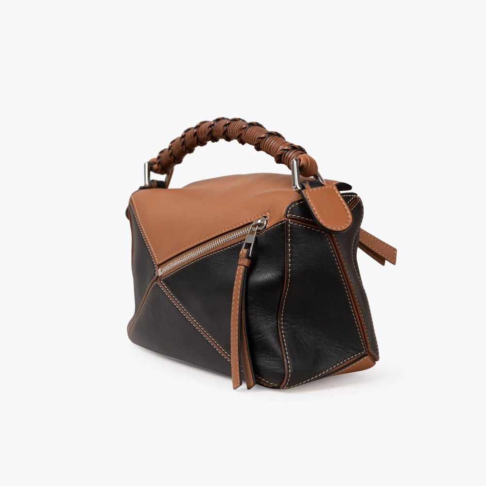 1038_5647ff29b6-ap019769-4-full