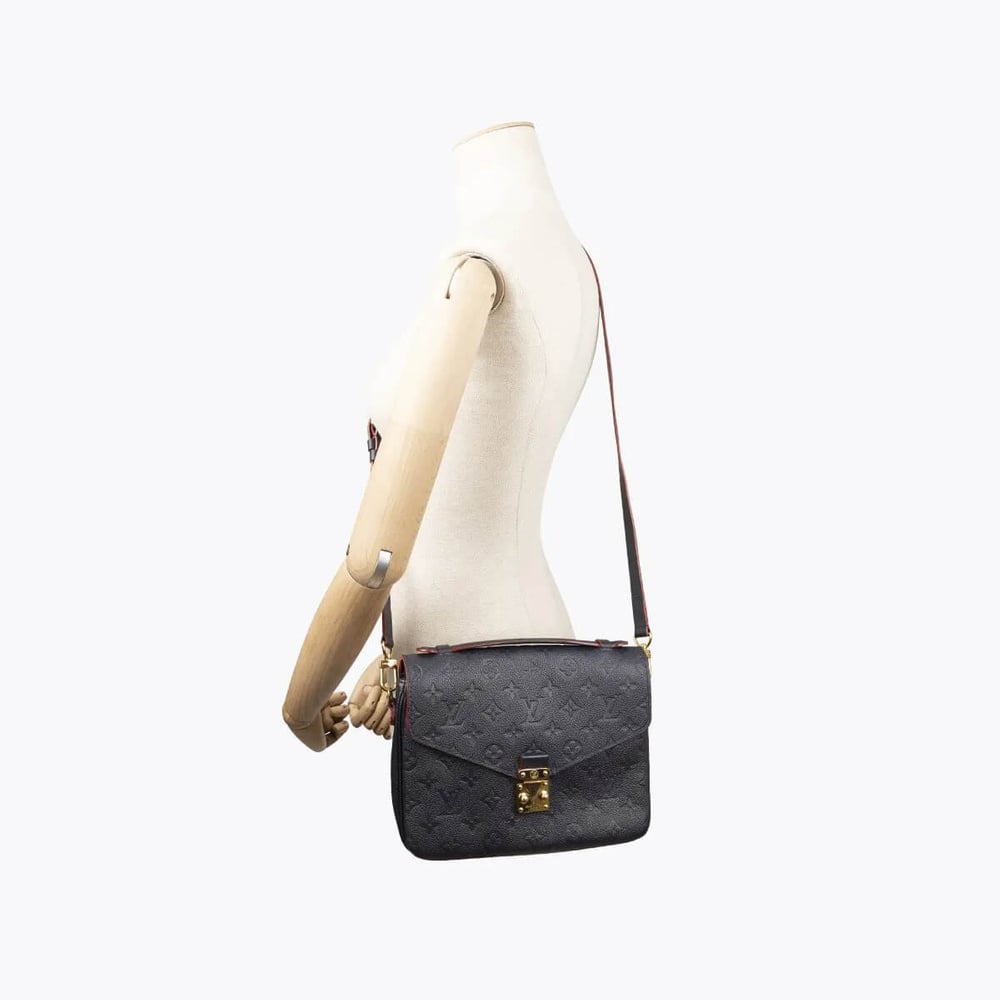 1049_9eaedf5d64-681-25004-7-full