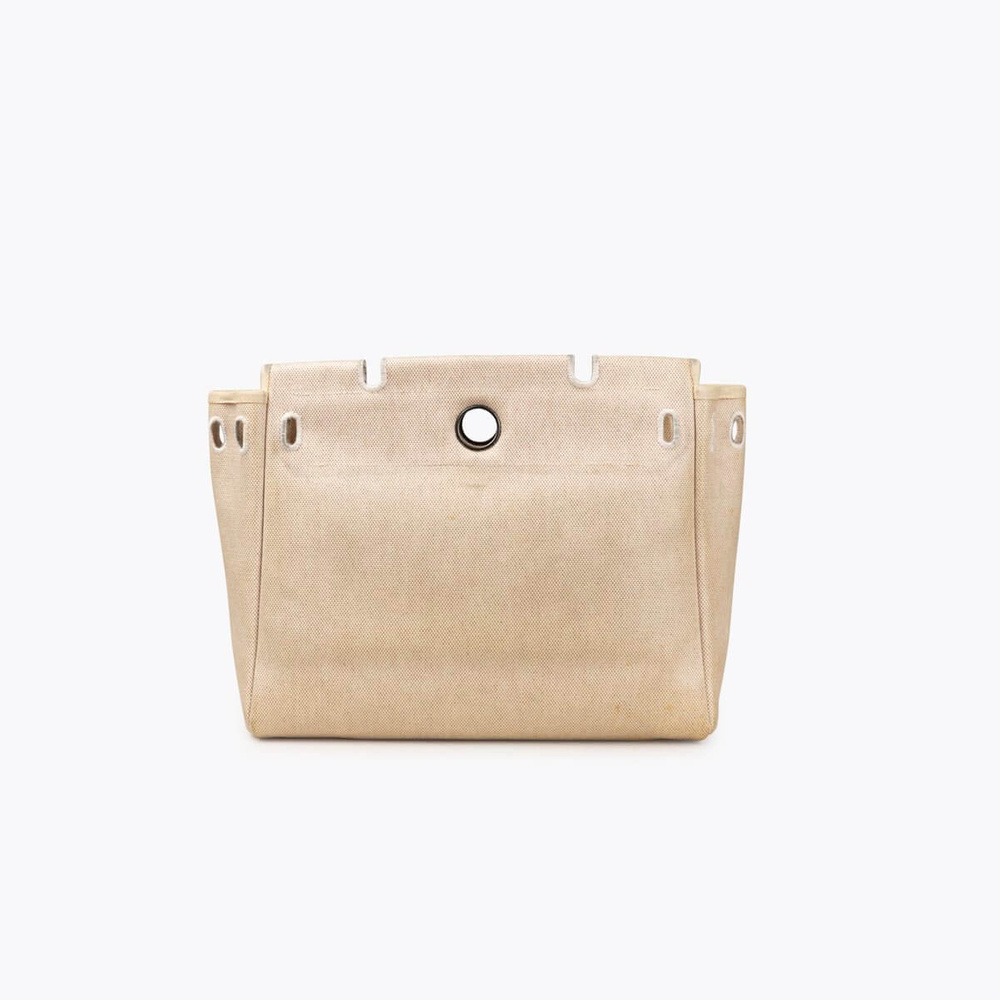 1092_dfdf275797-17000781736-10-full