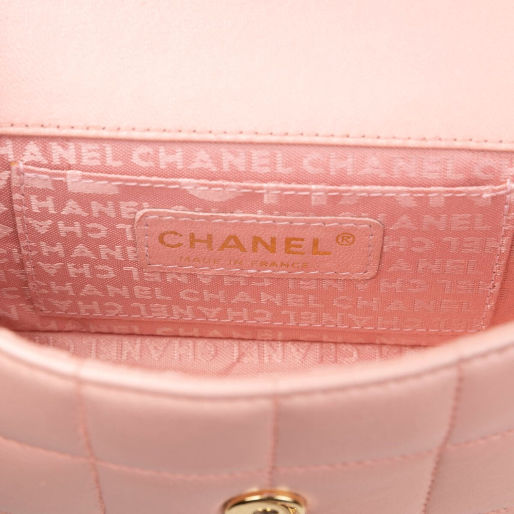 1115_f4c305760b-17000779023-7-full