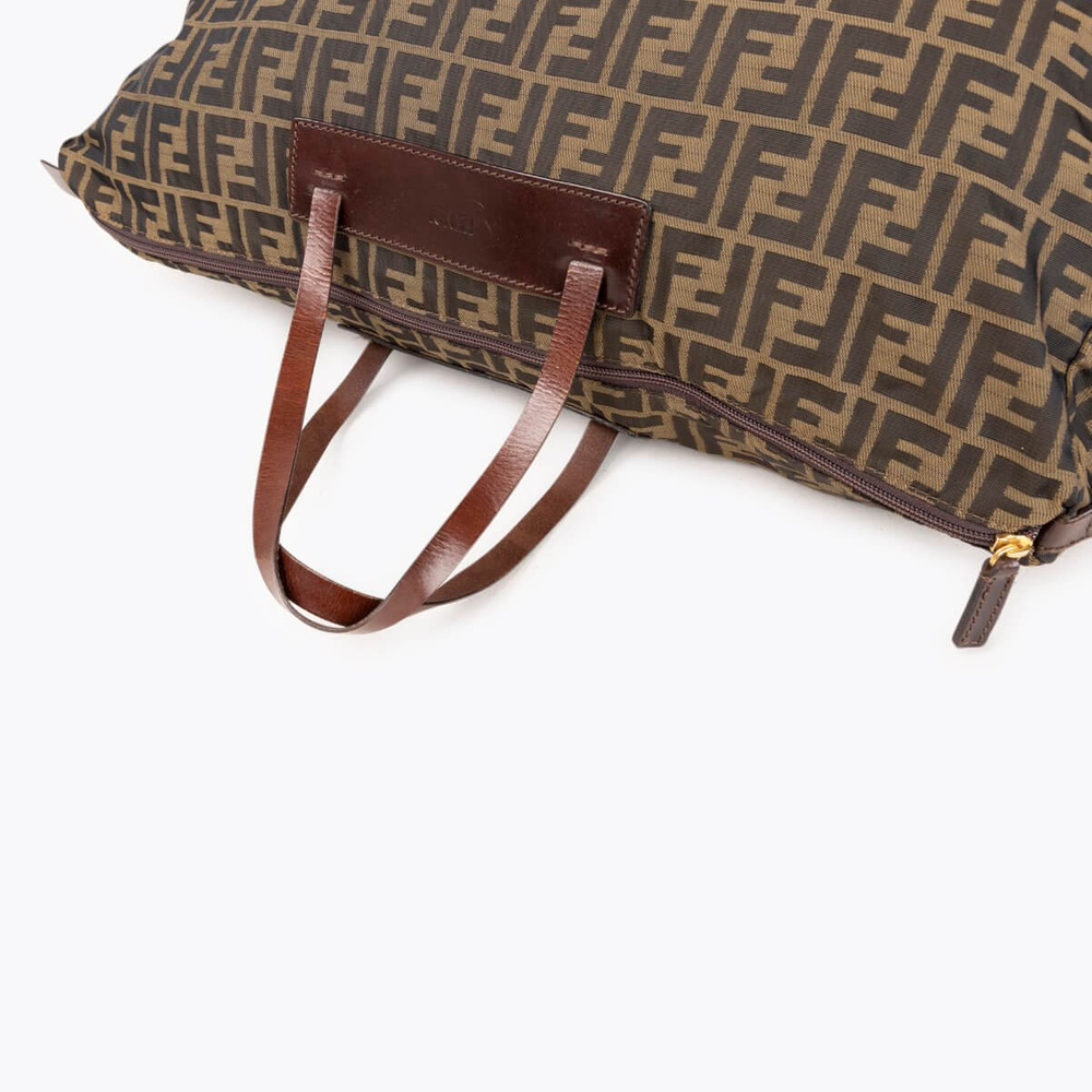 1207_83c06f0d23-22000163318-6-full