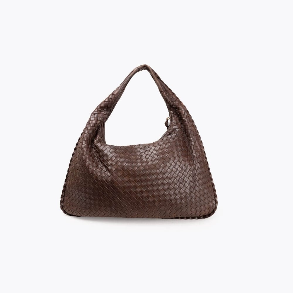 1221_932582237c-682-21695-3-full