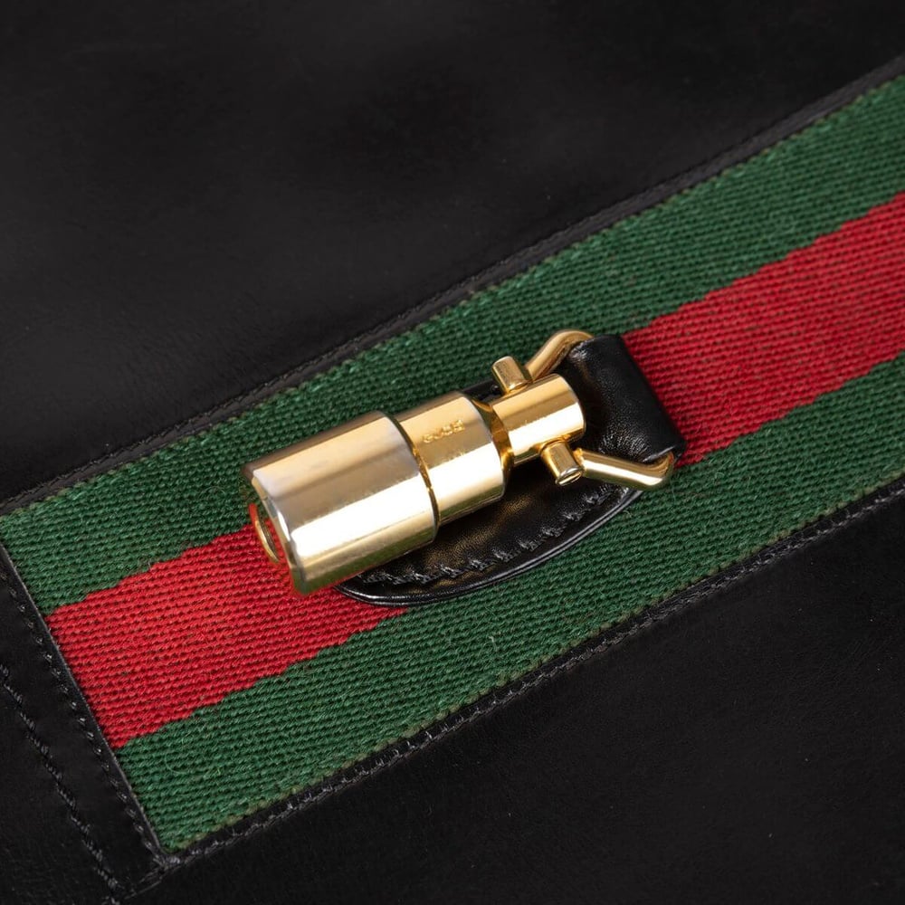 1226_779bcc4fcd-687-16124-8-full