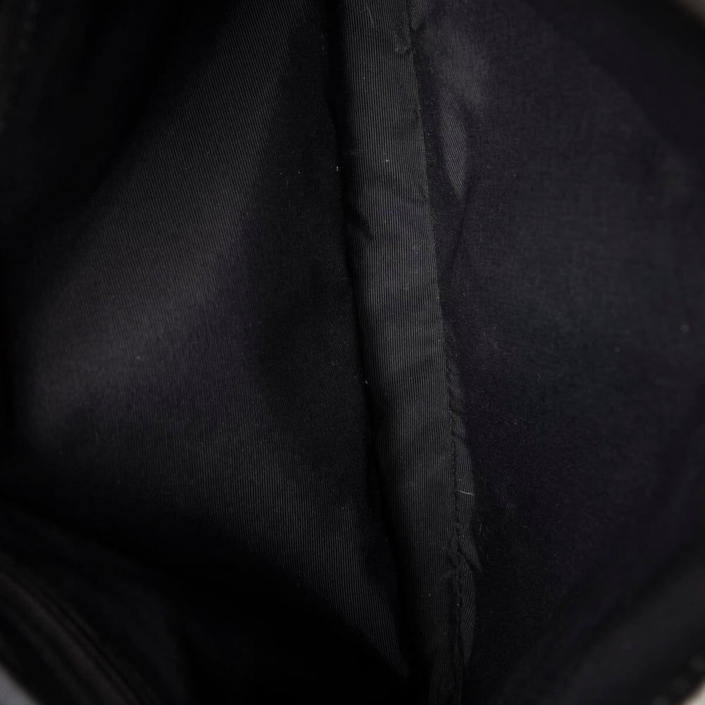 1237_551dd6710e-687-16328-7-full