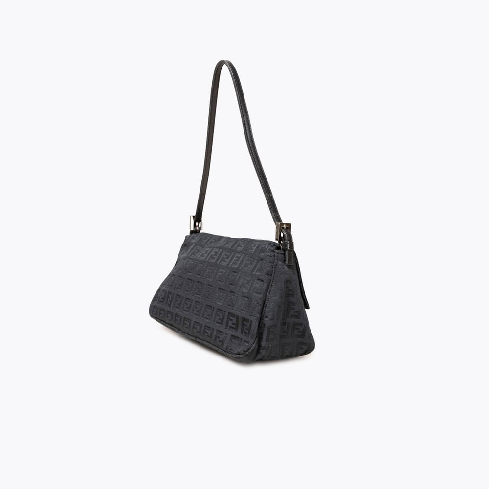 1253_e09b09fcb8-686-15043-4-full