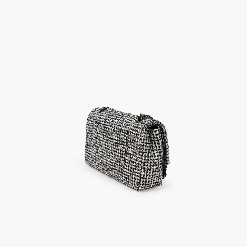 150_180b7873fe-a0991442-4-full