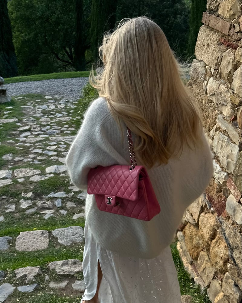 15685_f2c741c5eb-chanel-medium-classic-double-flap-3-full