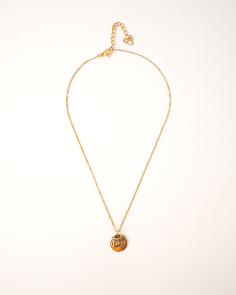 15993_87735f430a-785-393311-full