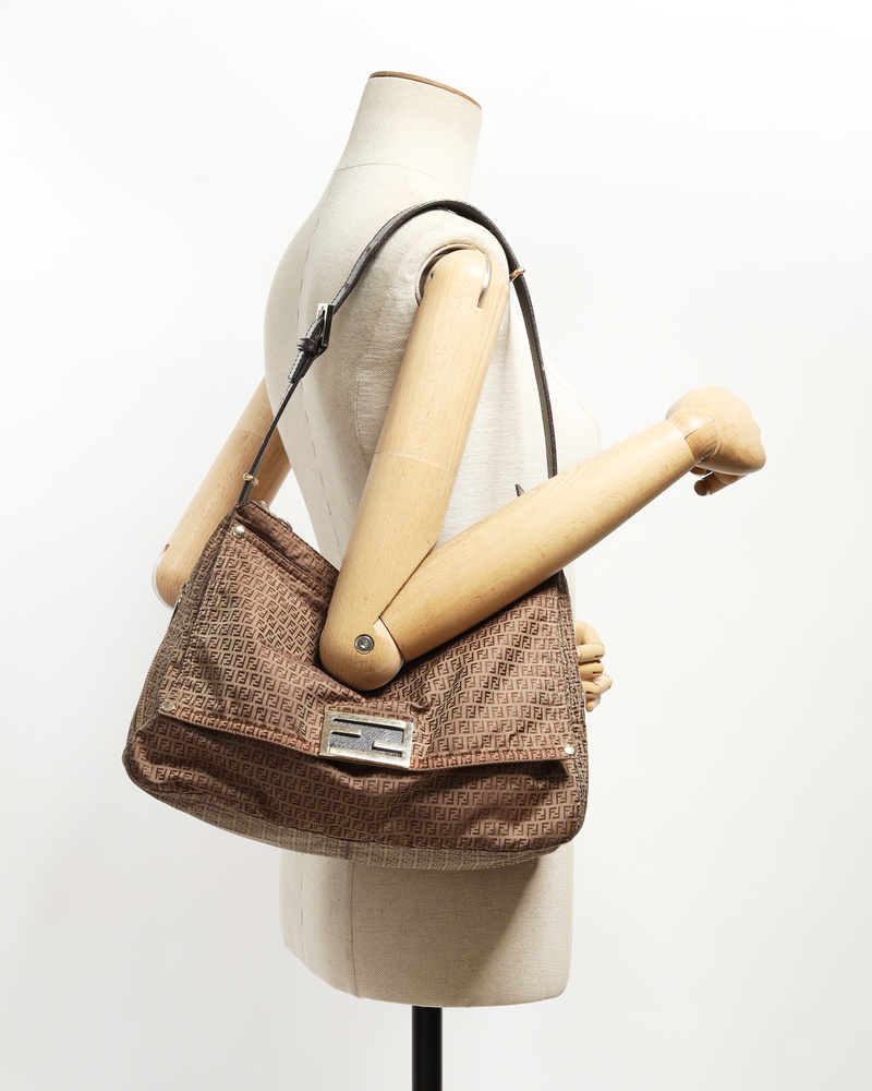 Vintage FENDI Zucchino Shoulder Bag - A Retro Tale