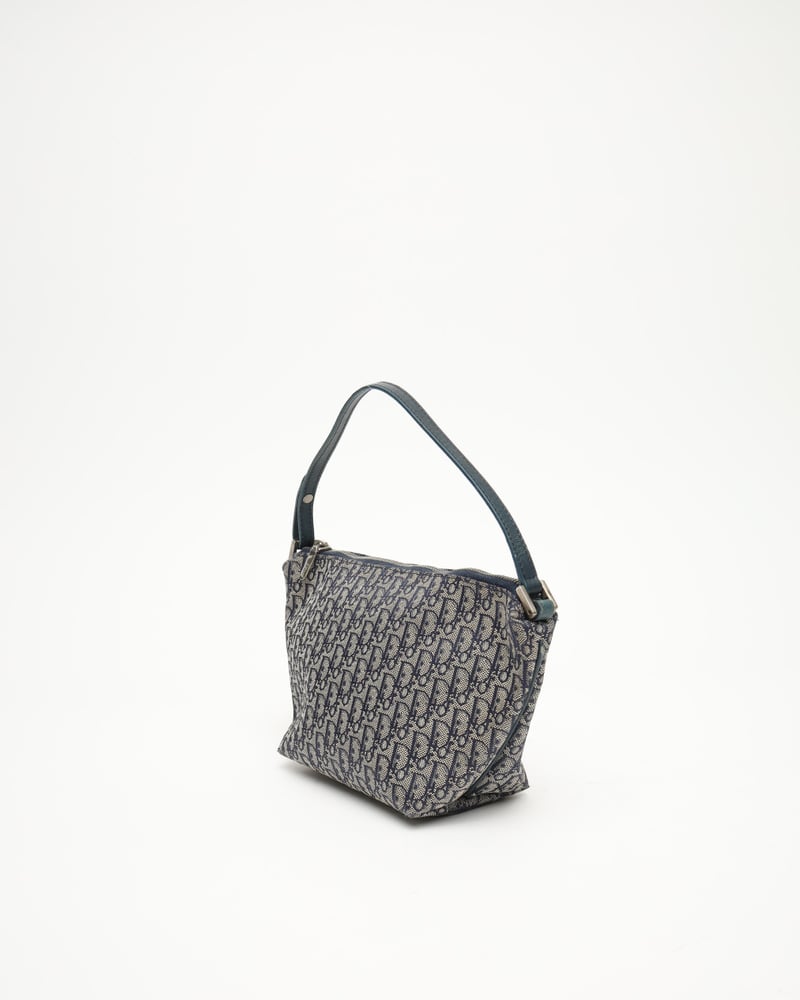 16669_7238be0874-788-206142-full