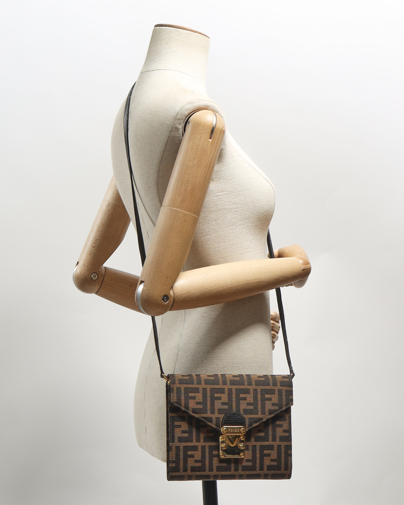 16802_82710bcfe6-788-25236-6-full