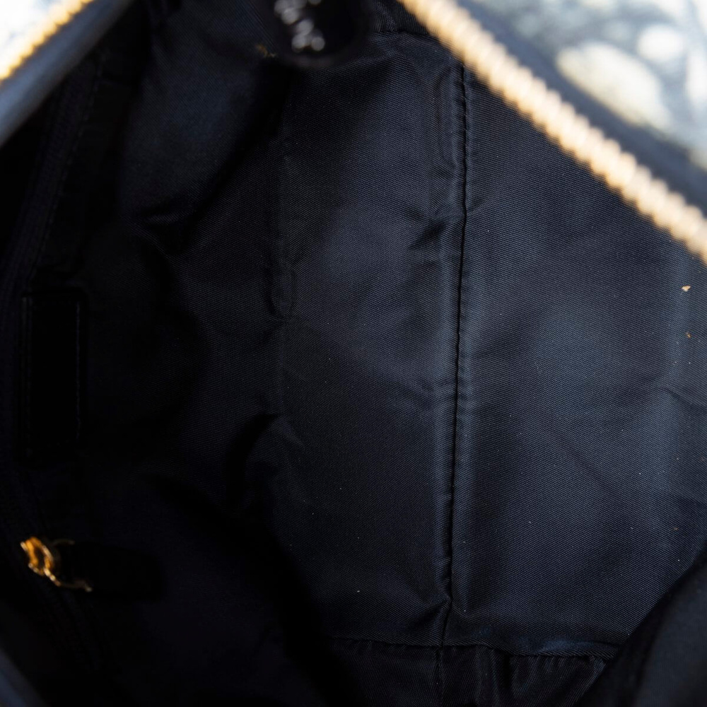 1713_176ac6c86e-692-33172-7-full