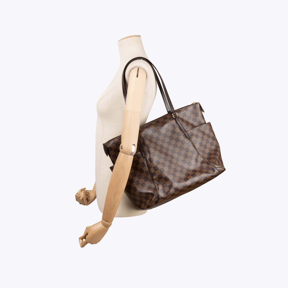 1749_75d126c4ae-694-25141-8-full