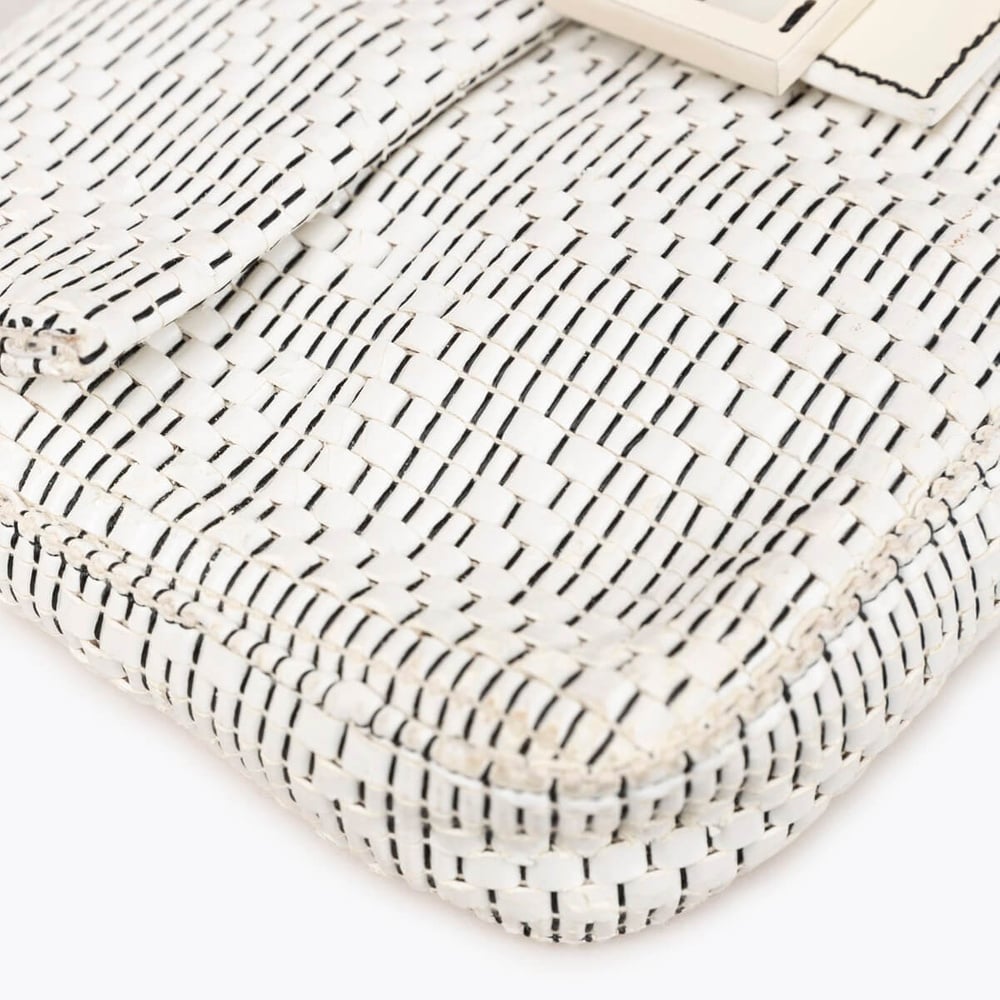 1827_1f53ab011c-696-18254-7-full