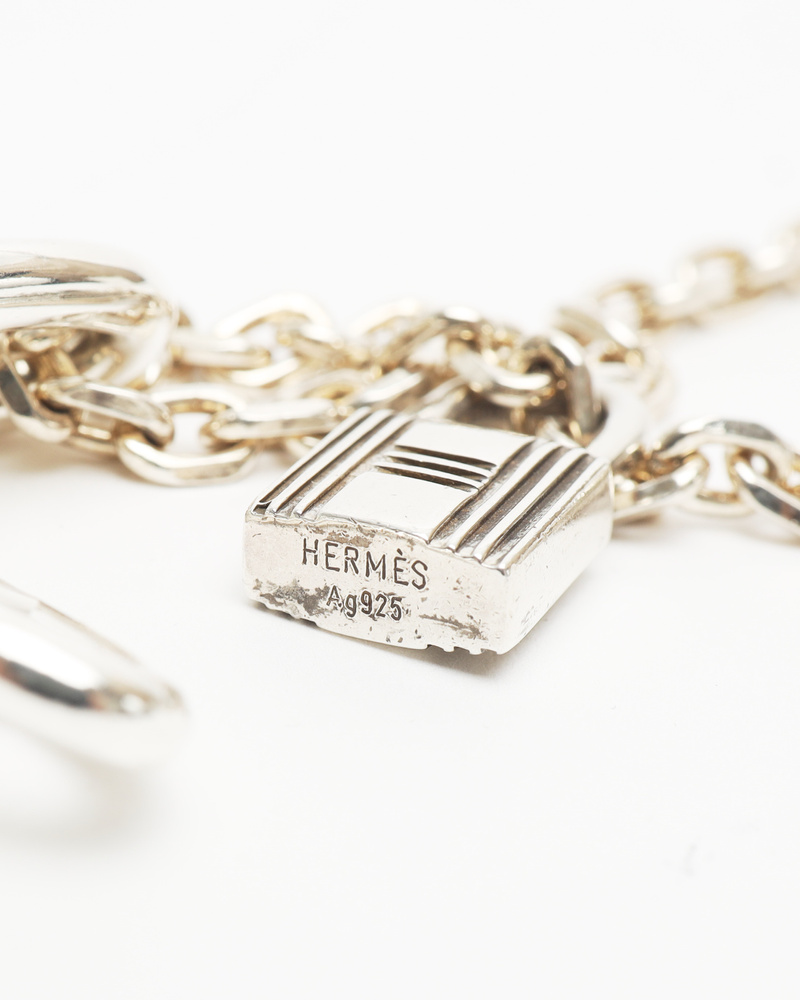 Vintage HERMÈS Amulet Kelly Silver Necklace - A Retro Tale