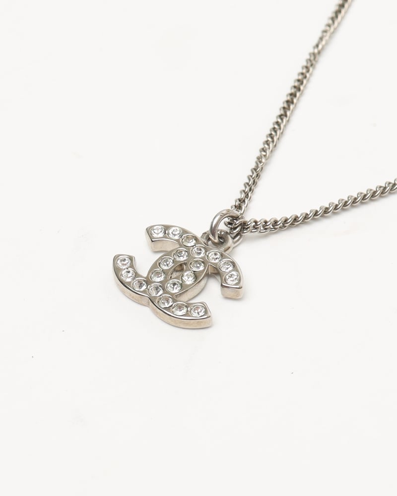 アクセサリー CHANEL Coco Mark Rhinestone Necklace Vintage CHANEL Coco Mark Rhinestone Necklace - A Retro Tale