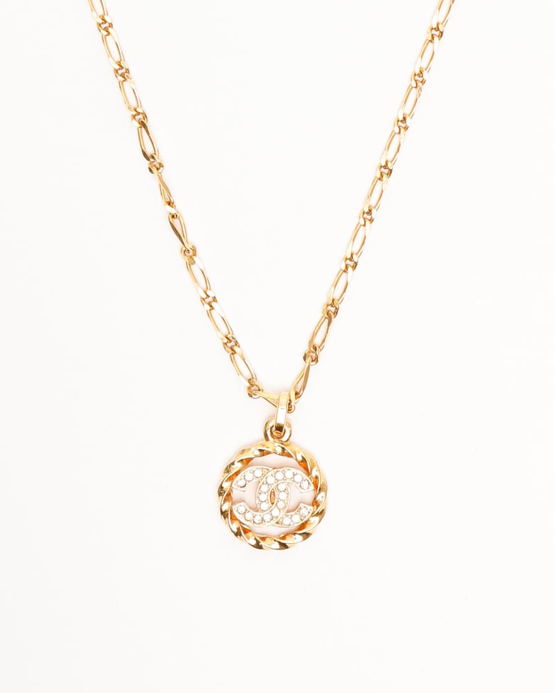 19389_18049a894d-799-23915_1-full