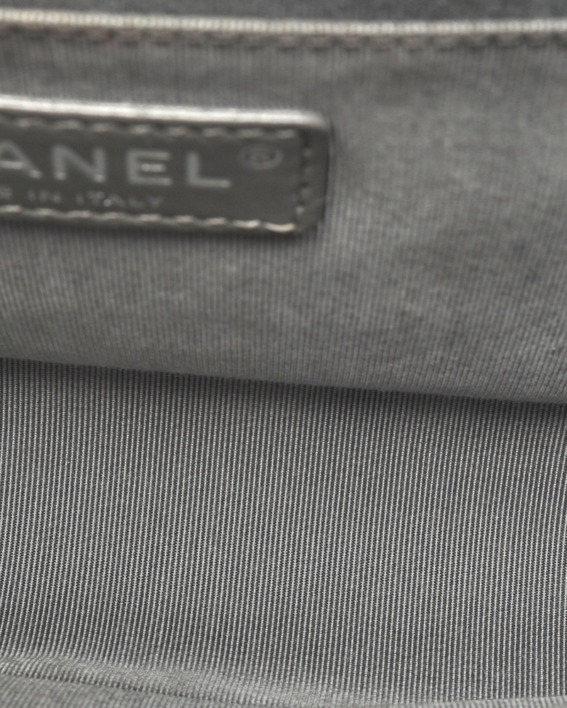 19619_768adb5e3c-800-40221_9-full