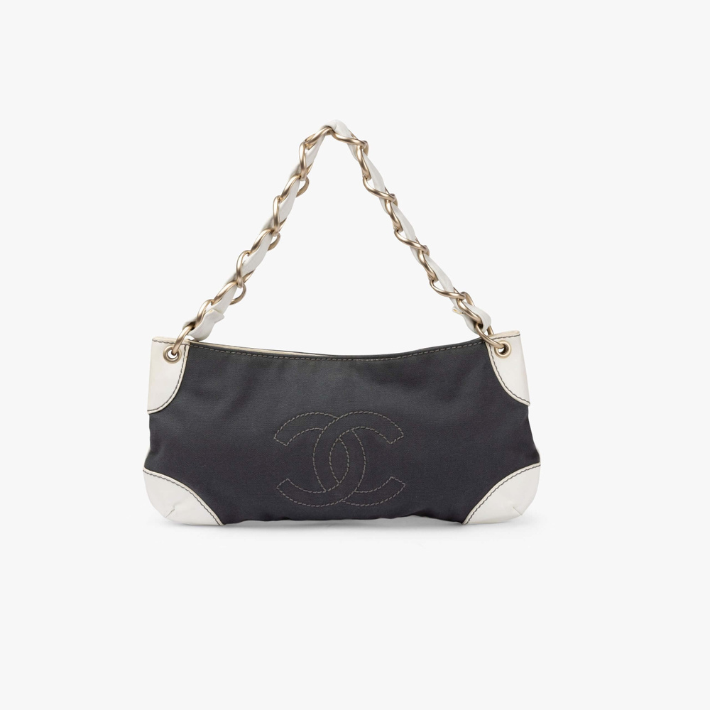 1999_3b94fa9f77-699-25005-1-full