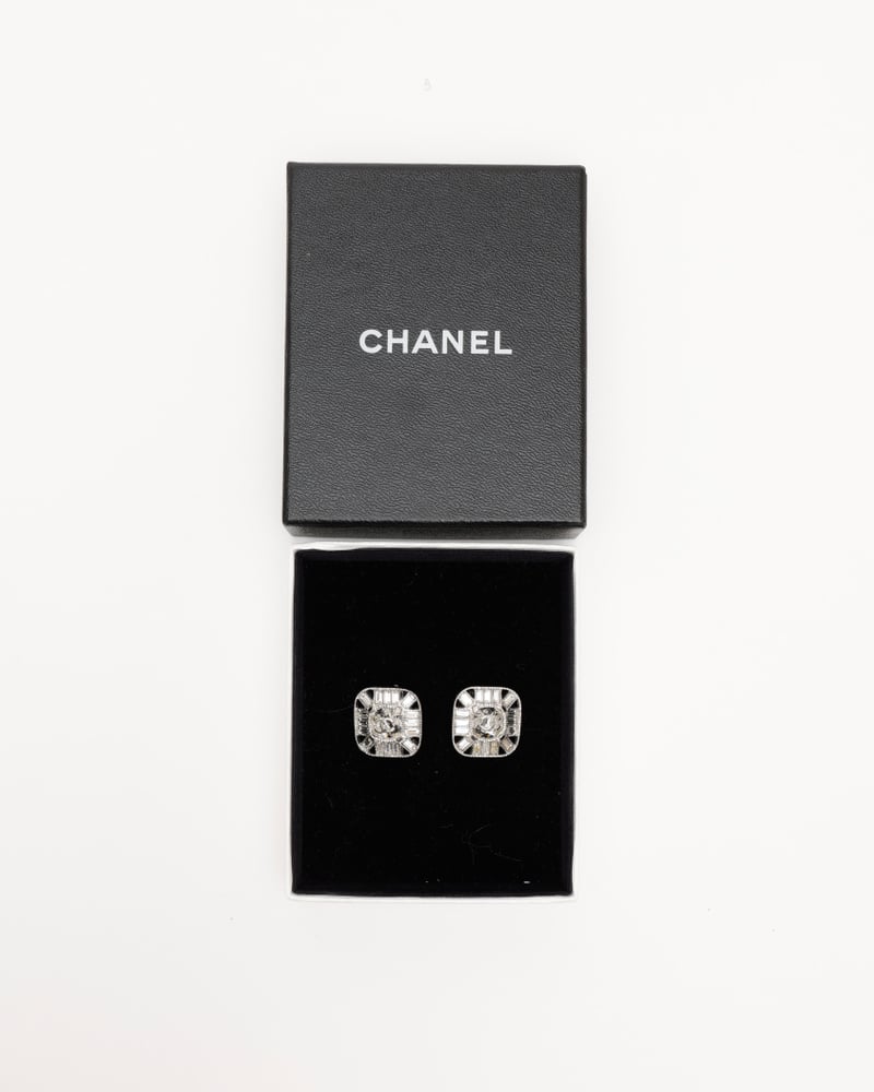 20680_2e40056361-2250000008980_1-full