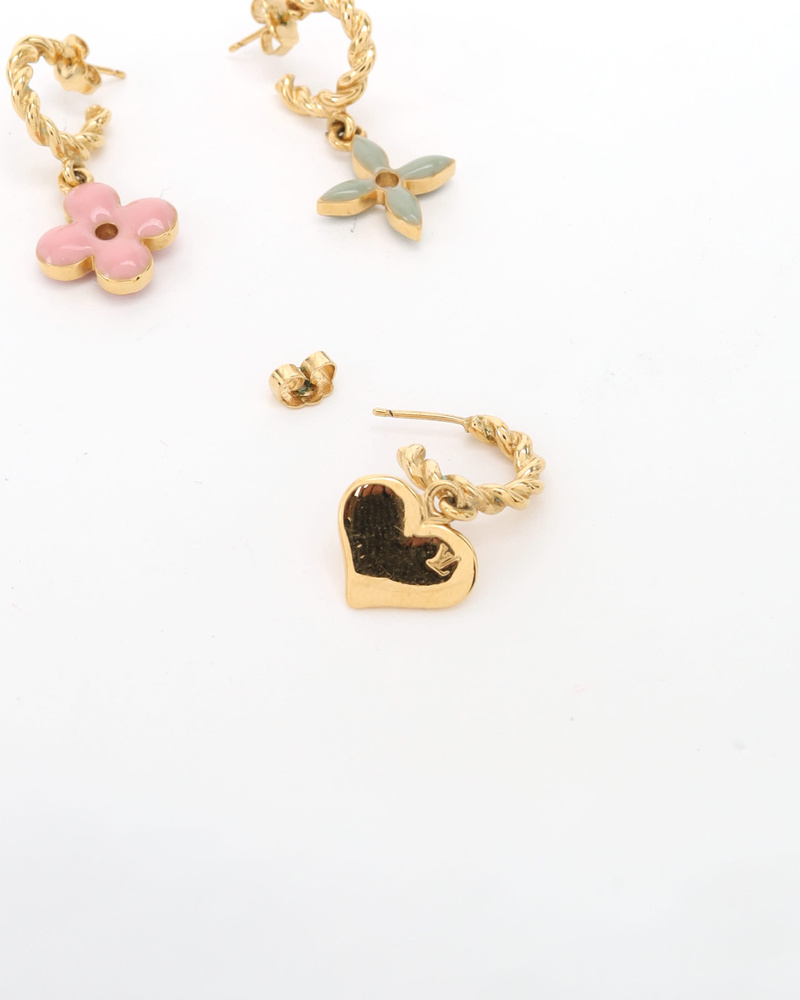 21493_120fbd3603-802-21611_4-full