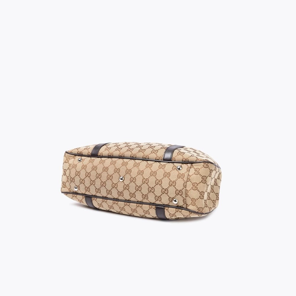 2224_c52d012a5f-699-19345-5-full