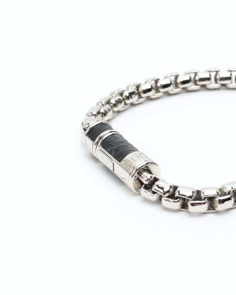 22518_825876ddff-807-43020_1-4-full