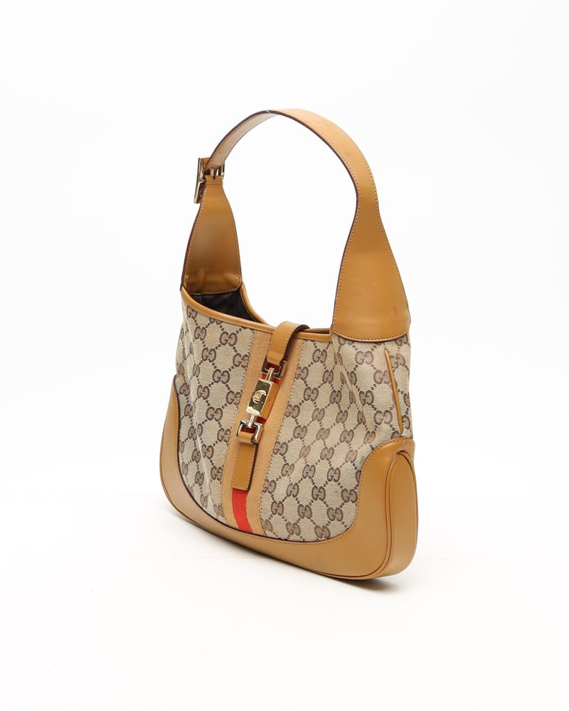 23247_c91b5955ce-811-25109_2-full