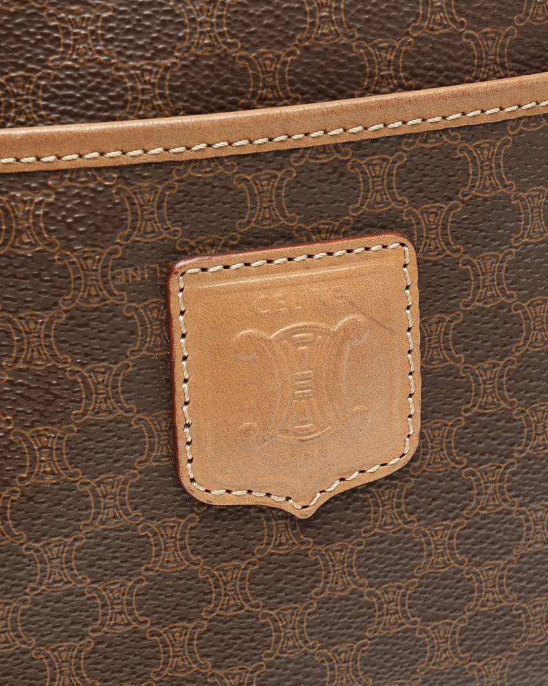 23321_ed0068dc12-811-22026_6-full