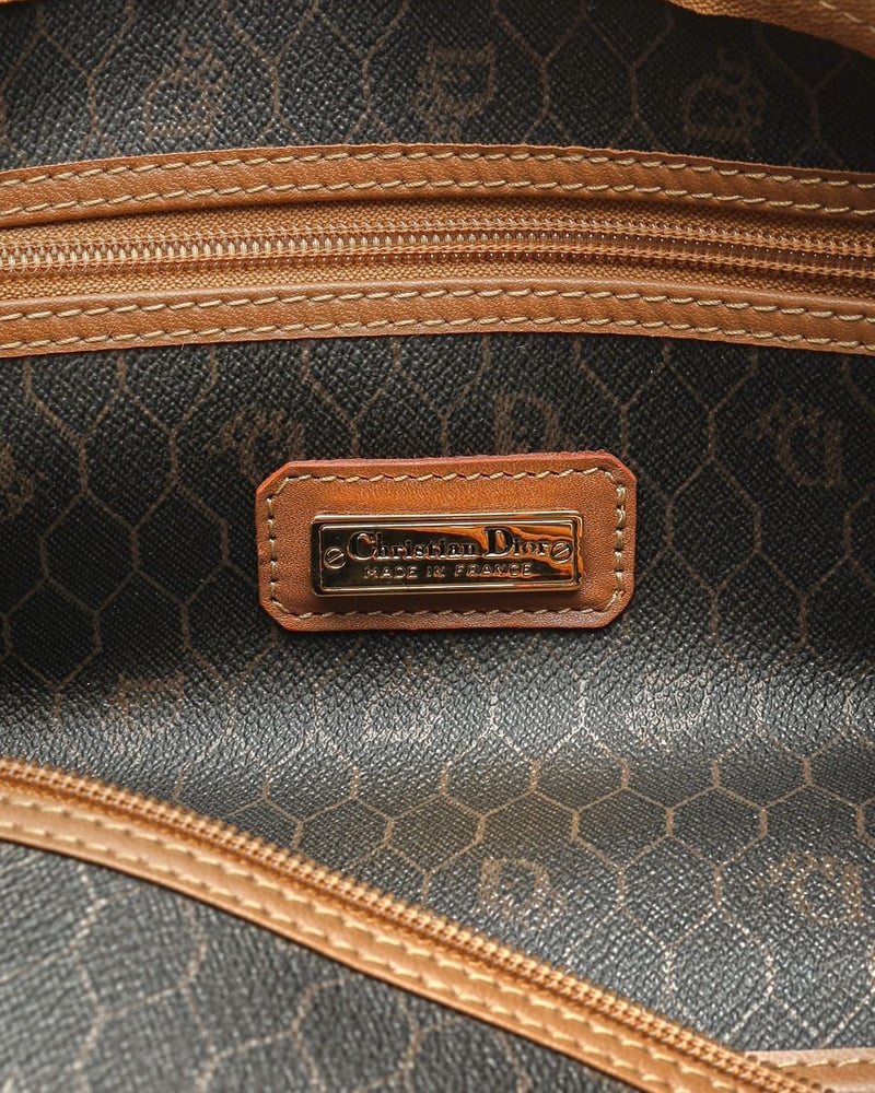 Vintage Christian Dior Honeycomb Boston Väska - A Retro Tale