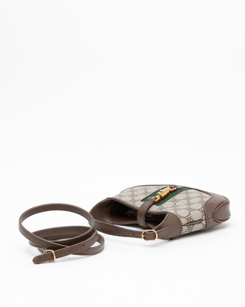 24096_e656ef105f_file-full