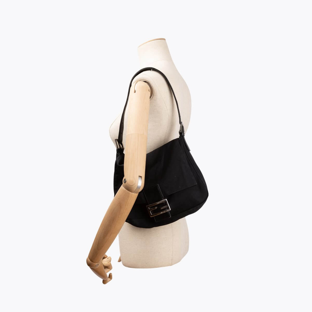 2492_cf04d38b0e-702-16977-7-full