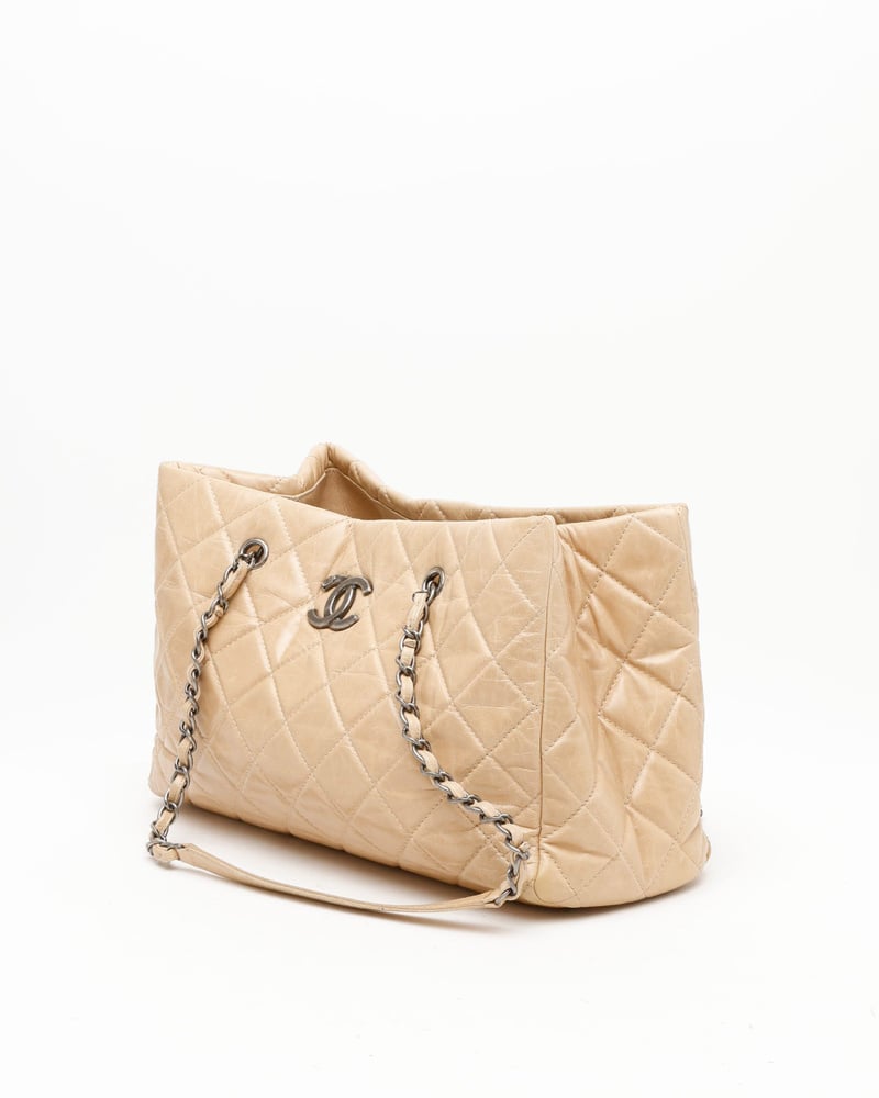 Vintage Chanel CC Glazed Chain Tote Bag - A Retro Tale