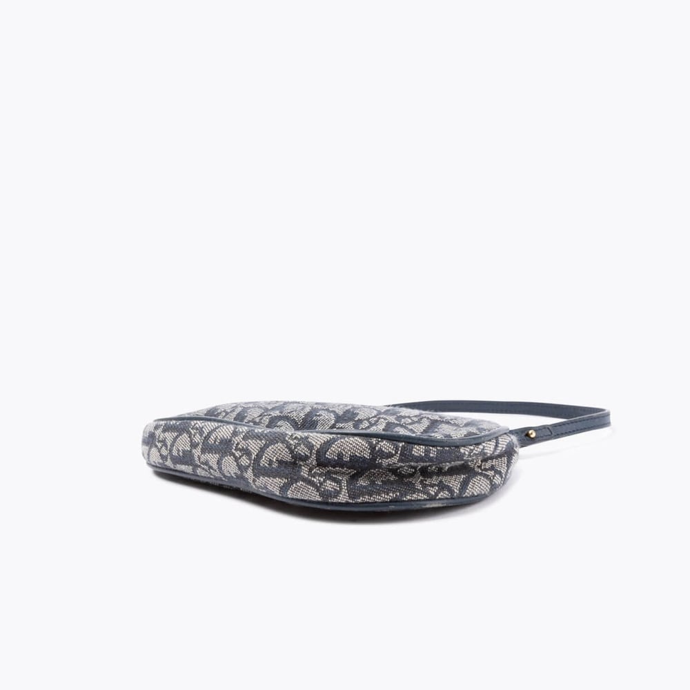 2696_1f0e61cd7b-694-29163-4-full