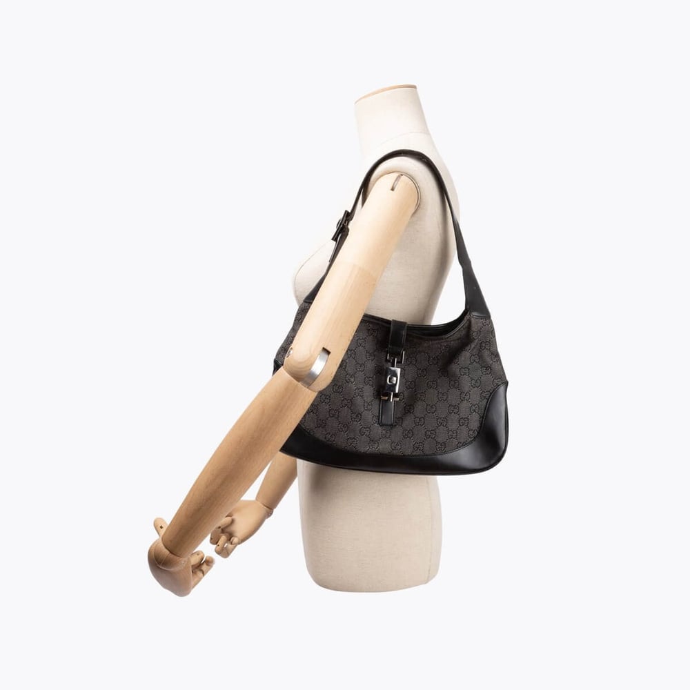 2797_09257cd6dd-703-19697-8-full