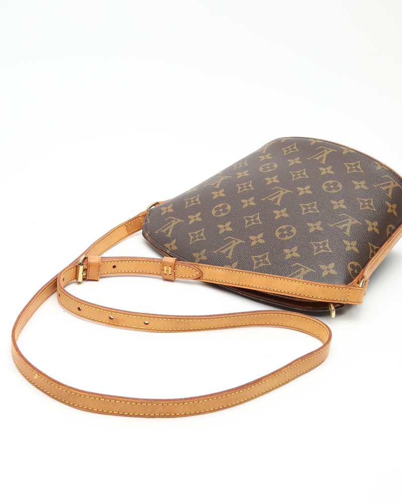 Vintage Louis Vuitton Monogram Drouot Bag - A Retro Tale