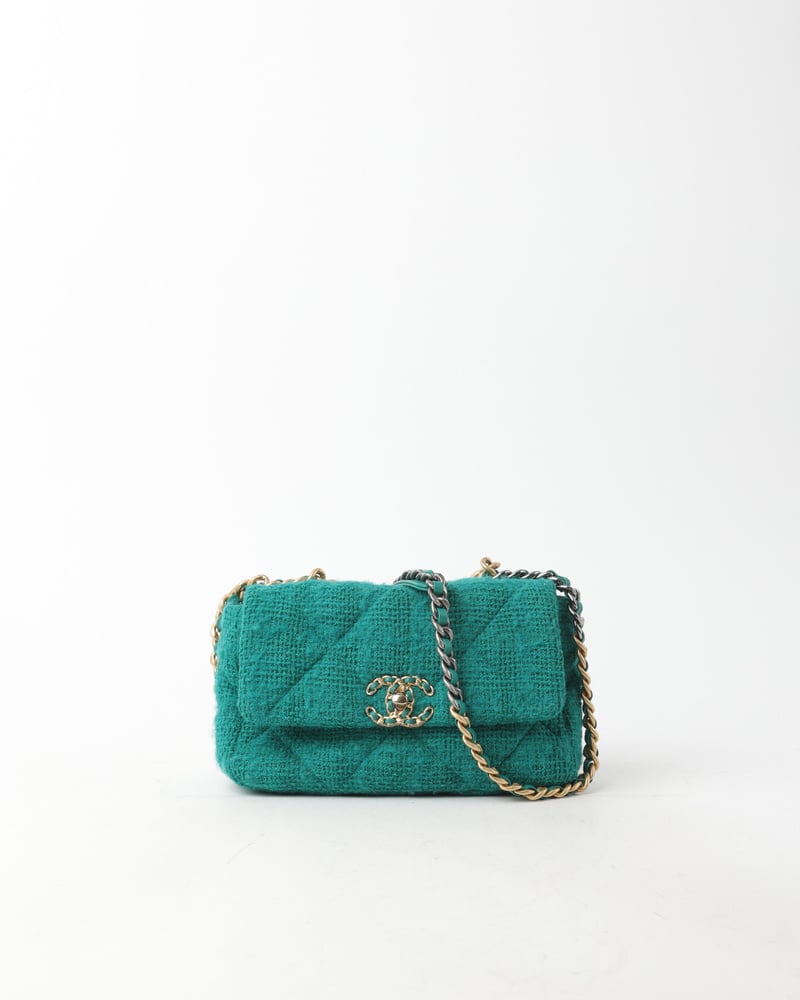 3050_71389e736b-a1823672-1-full