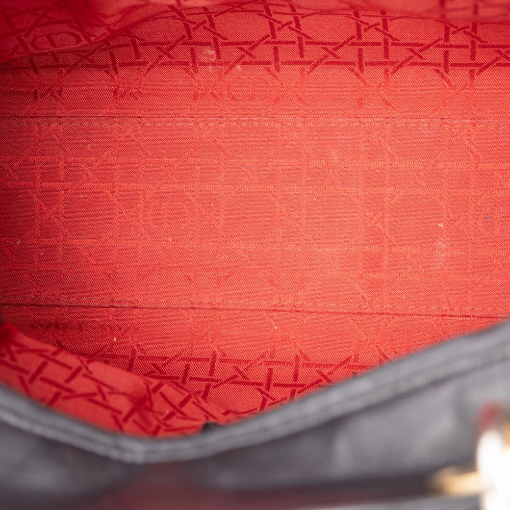 3076_240689e96c-707-21542-1-9-full