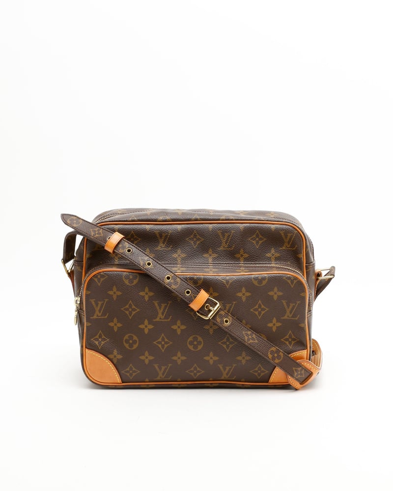 Vintage Louis Vuitton Monogram Nile Bag - A Retro Tale