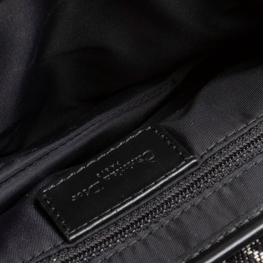 318_701558c308-666-22636-6-full