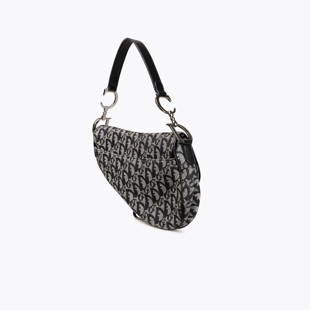 318_f85649f39d-666-22636-4-full