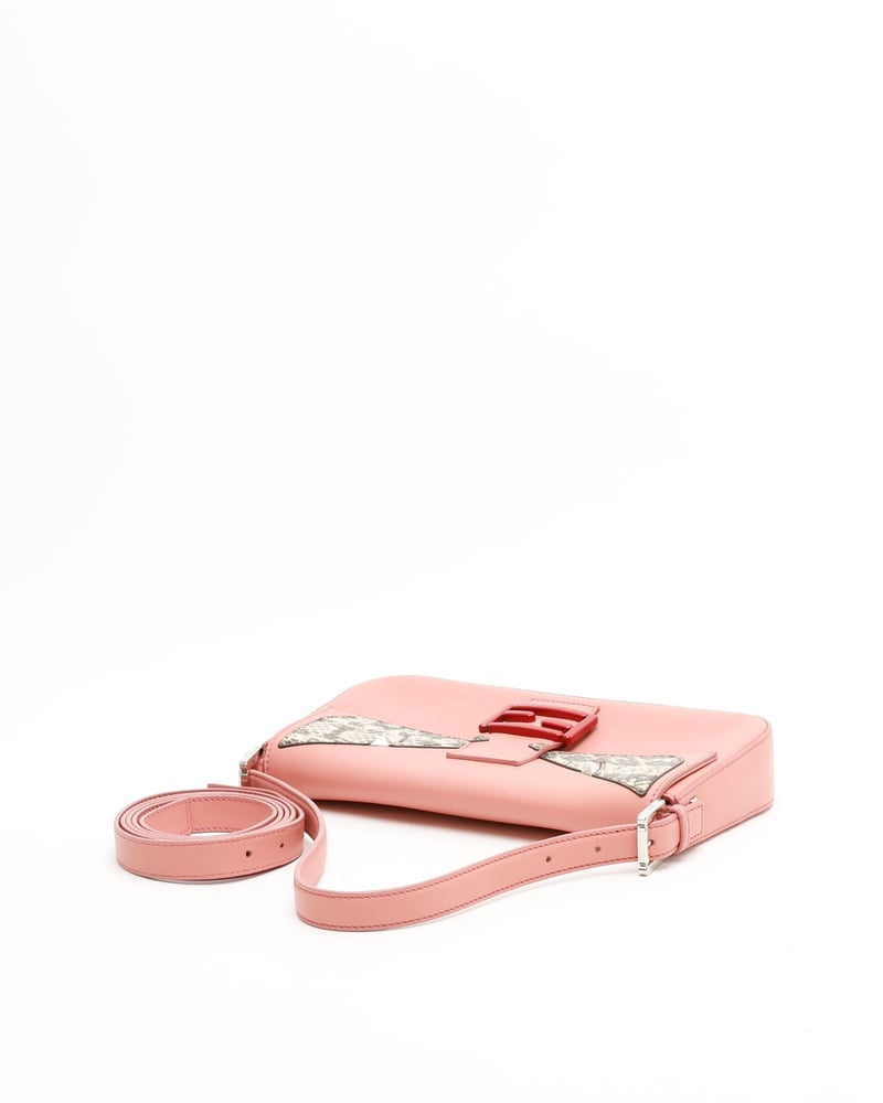 32015_dd1e49fad5_file-full