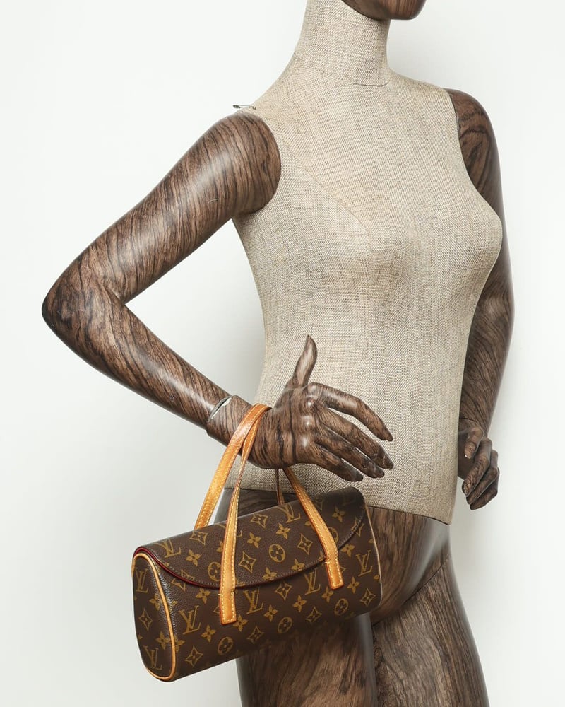 32347_64b7f36395_file-full