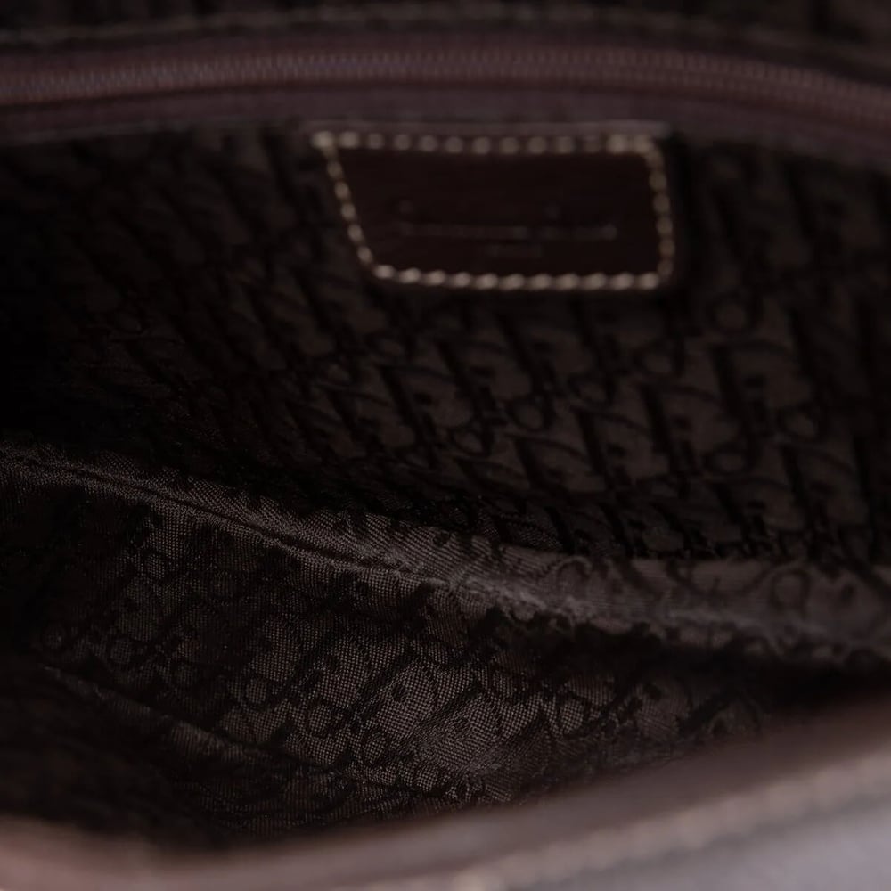 3247_def044b55e-710-30008-6-full