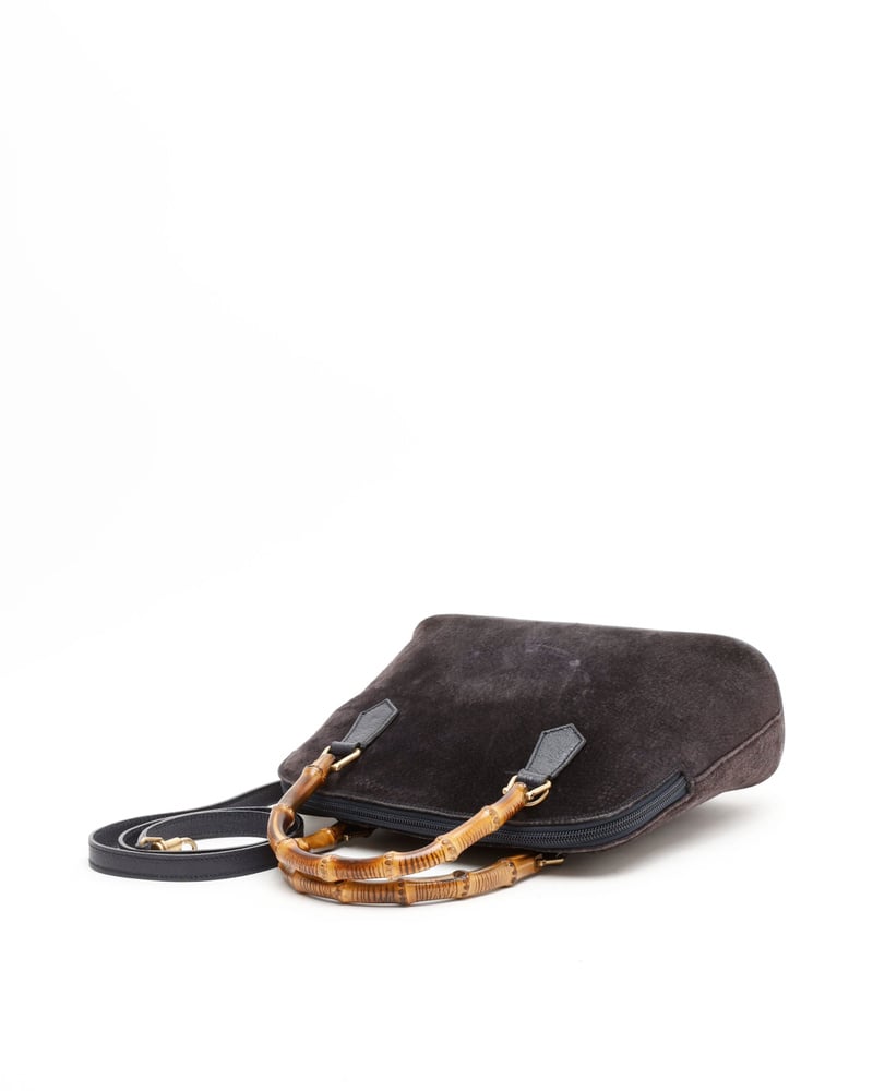 バッグ GUCCI SUEDE LEATHER STRAP HAND BAG Vintage Gucci Suede Bamboo Handbag - A Retro Tale
