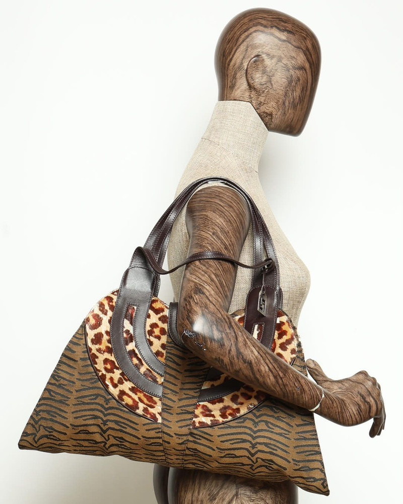 Vintage Fendi FF Tiger Bag - A Retro Tale