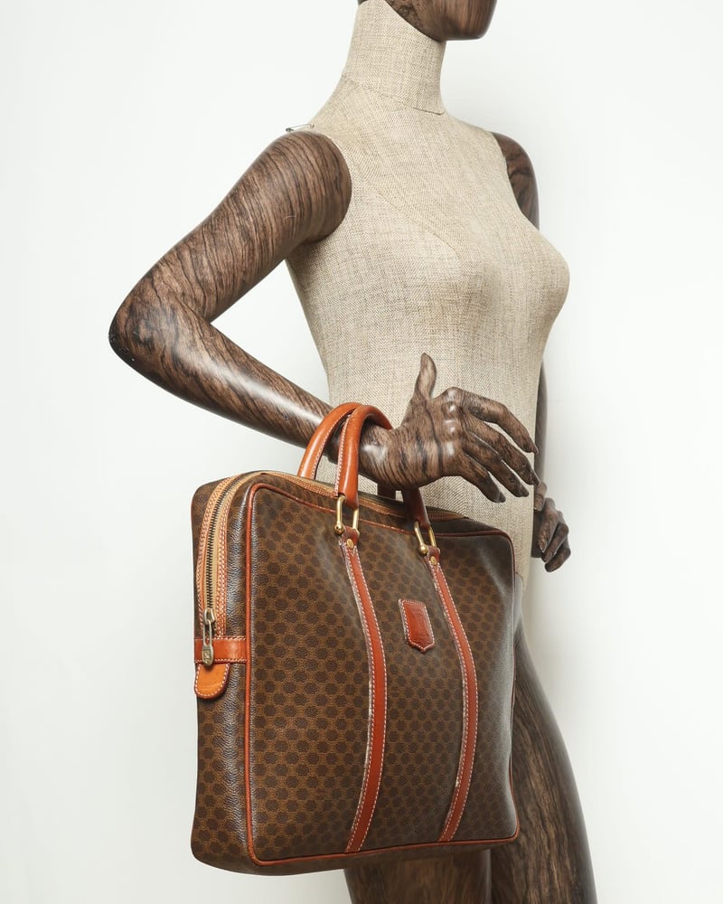 33070_4112a31865_file-full