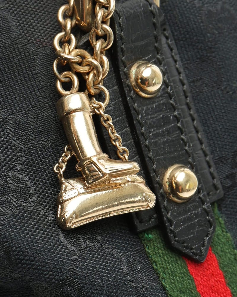 Vintage Gucci GG Sherry Line Tote Bag - A Retro Tale