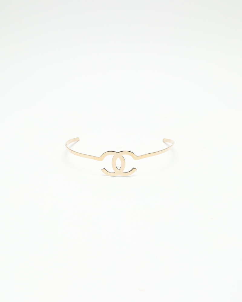 Vintage Chanel Metal CC Headband - A Retro Tale - SB001162 display picture 2
