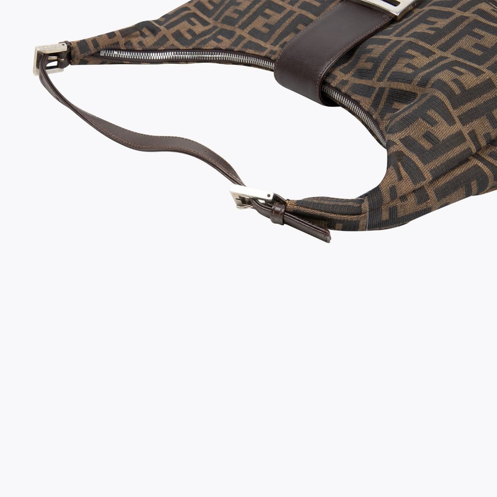 367_b900378bc1-649-13775-8-full